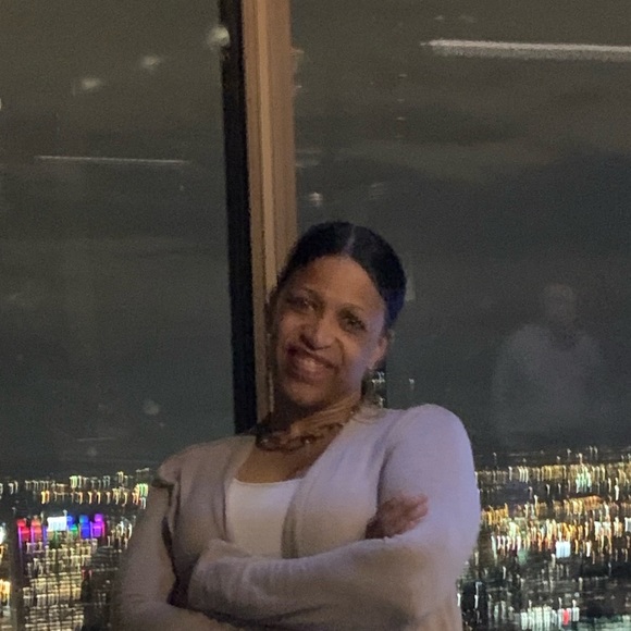 Meet your Posher, Felicia - Picture 1 of 1